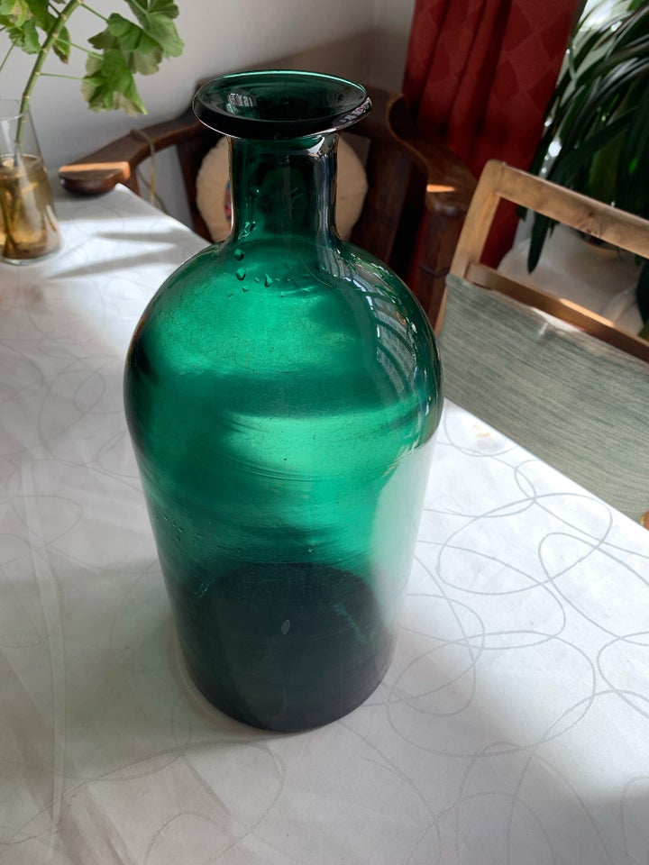 En dekorativ grøn glas flaske/vase