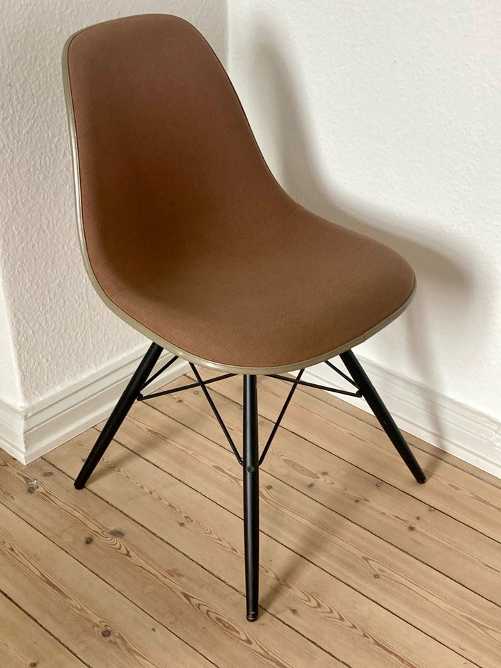 Eames, Glasfiber , Stol