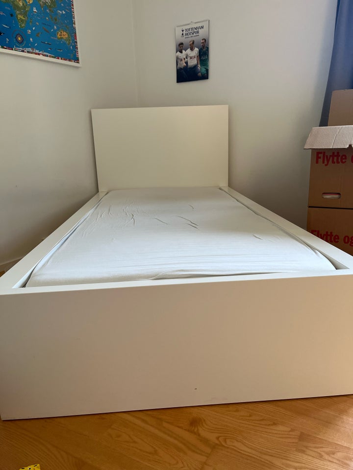 Enkeltseng, Ikea, b: 90 l: 200