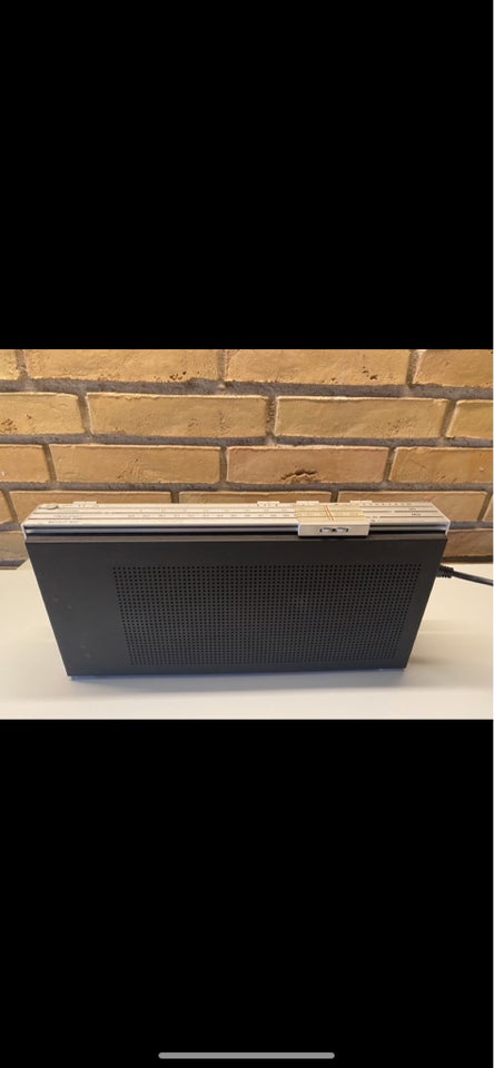 Anden radio Bang  Olufsen B  O