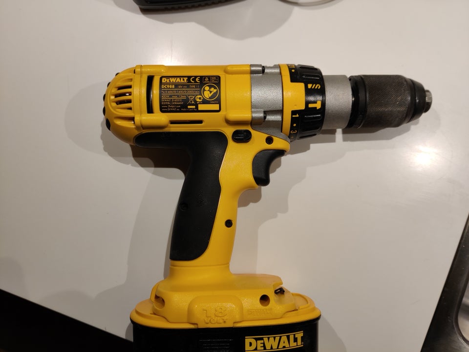 Skruemaskine, Dewalt