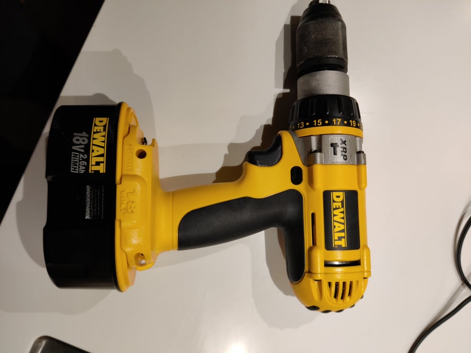 Skruemaskine, Dewalt