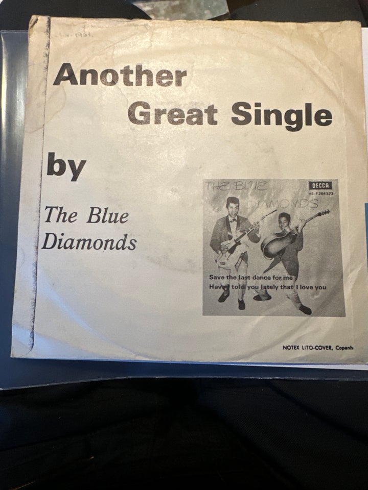 Single, The blue diamonds