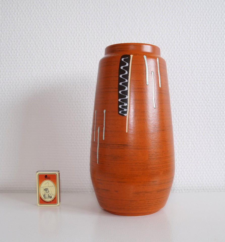 Keramik vase i orange glasur med