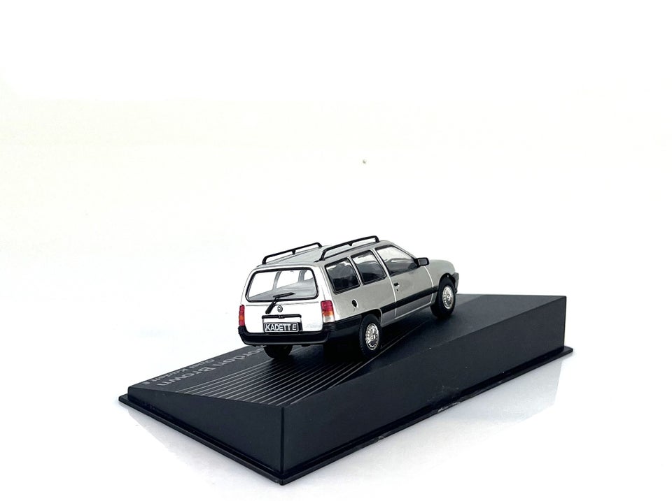 Modelbil Opel Kadett E Caravan