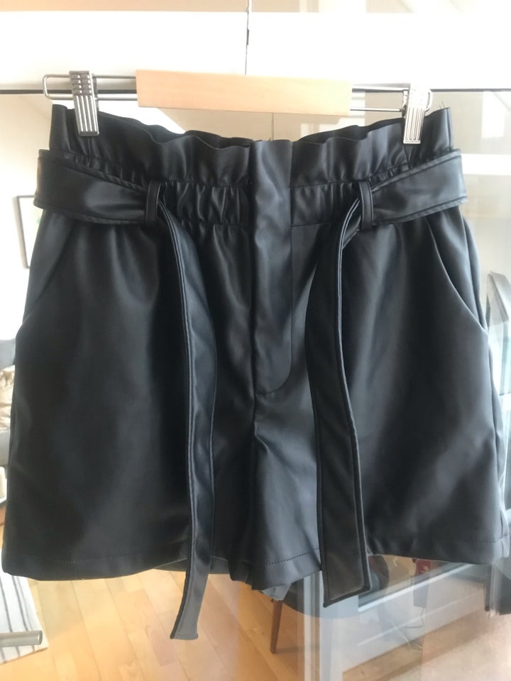 Shorts, Vero Moda, str. 36