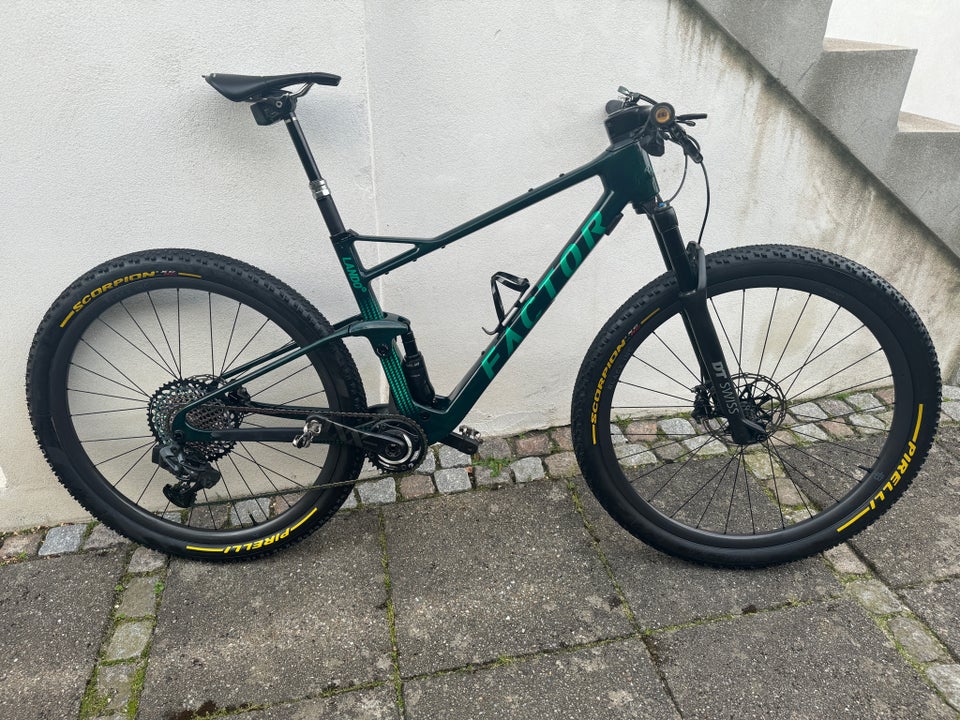 Top Full suspension MTB fra