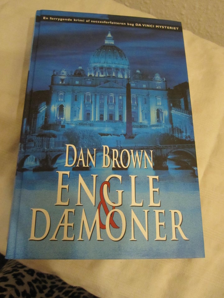 Engle og Dæmoner, Dan Brown, genre: