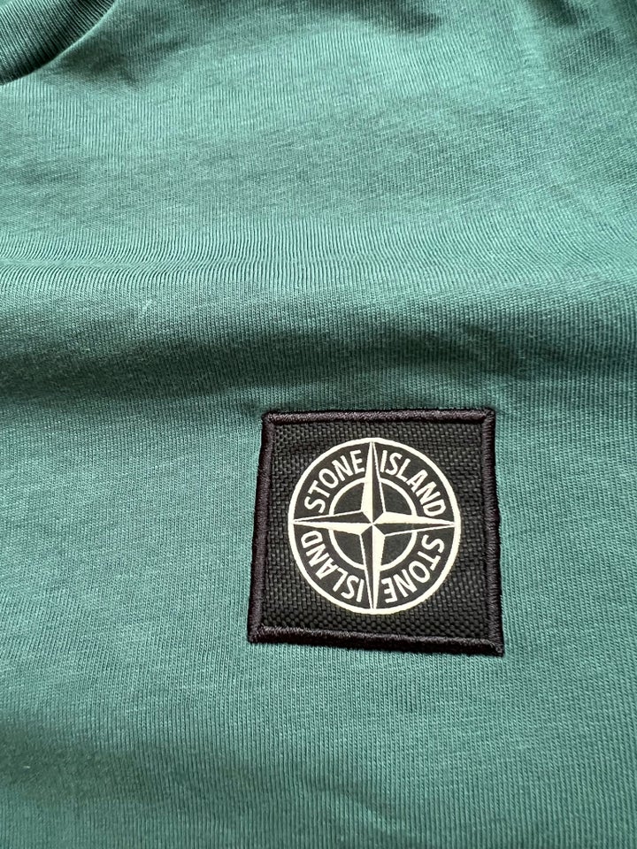 T-shirt, T-shirt, Stone Island