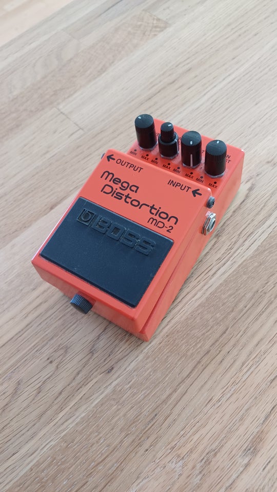 Distortion pedal, Boss MD-2 Mega