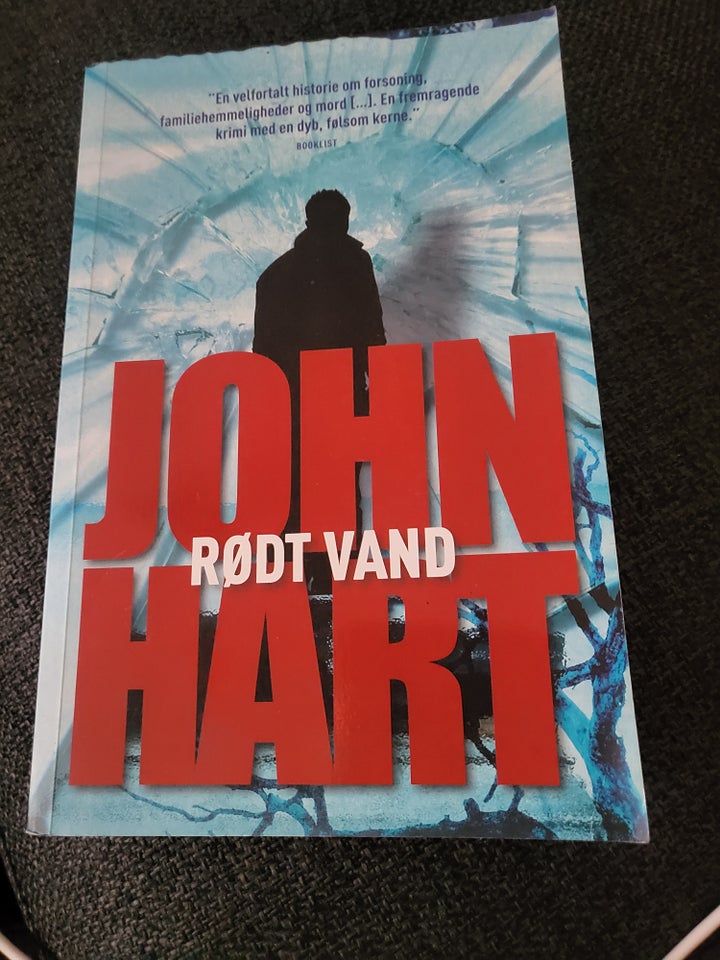 Rødt vand, John hart, genre: krimi