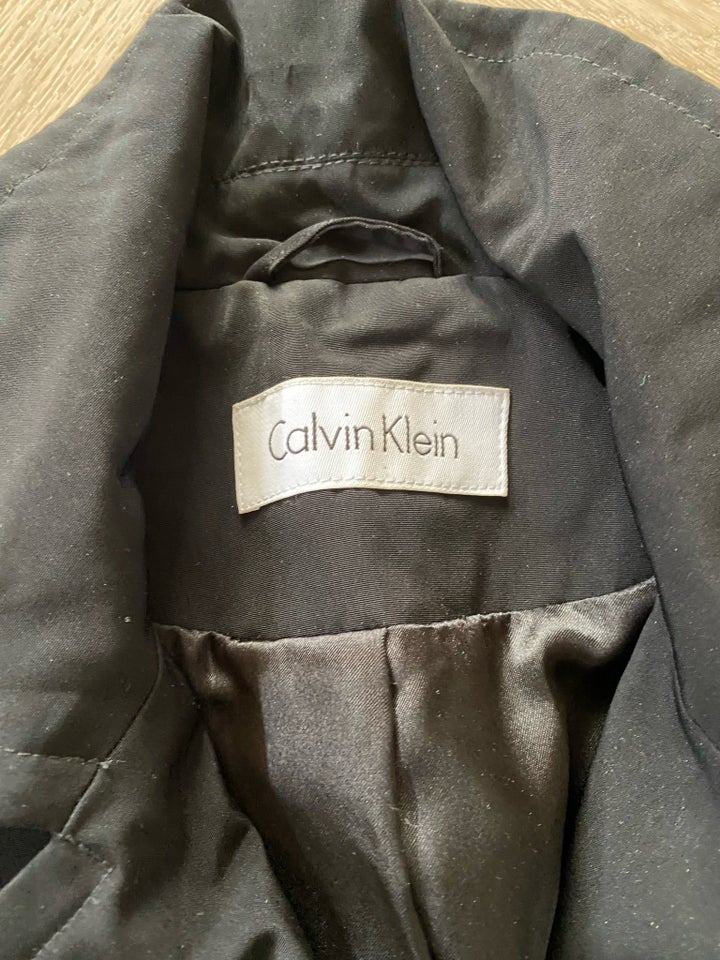 Cottoncoat, str. 36, Calvin Klein