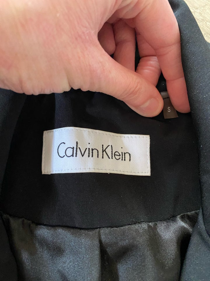 Cottoncoat, str. 36, Calvin Klein