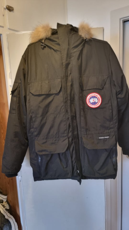 Vinterjakke str 44 Canada goose