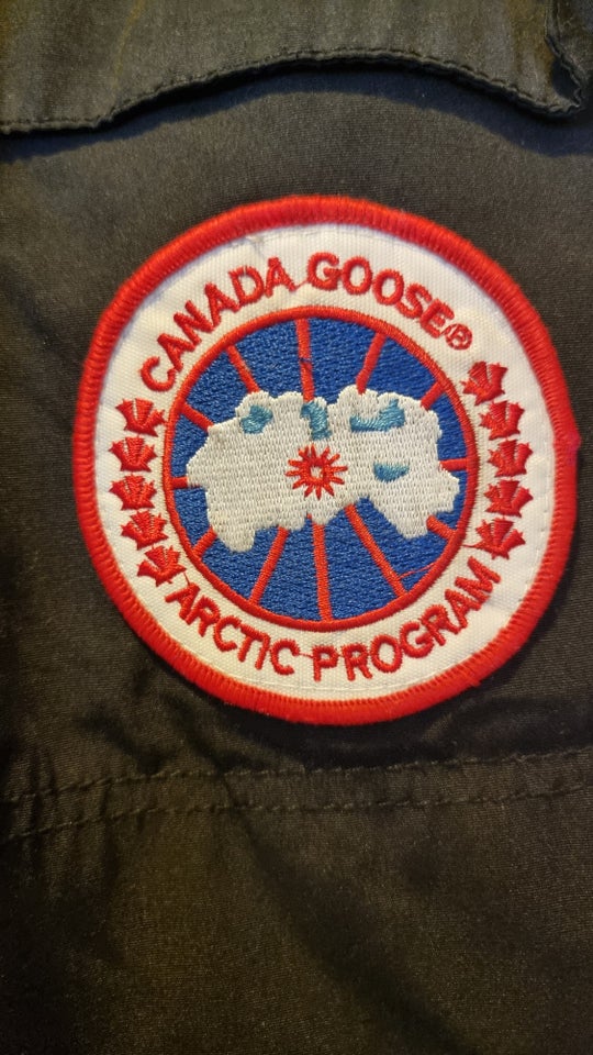 Vinterjakke str 44 Canada goose