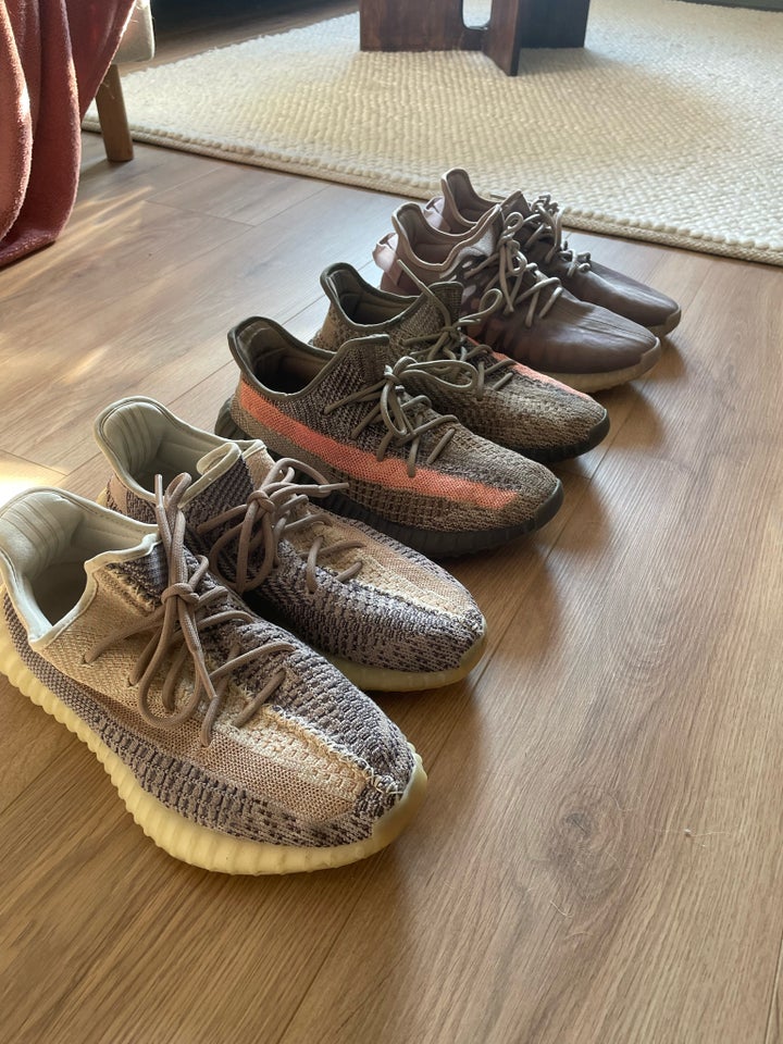 Sneakers Yeezy str 43