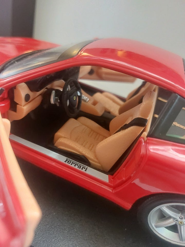 Modelbil, Hot wheels Ferrari 550,