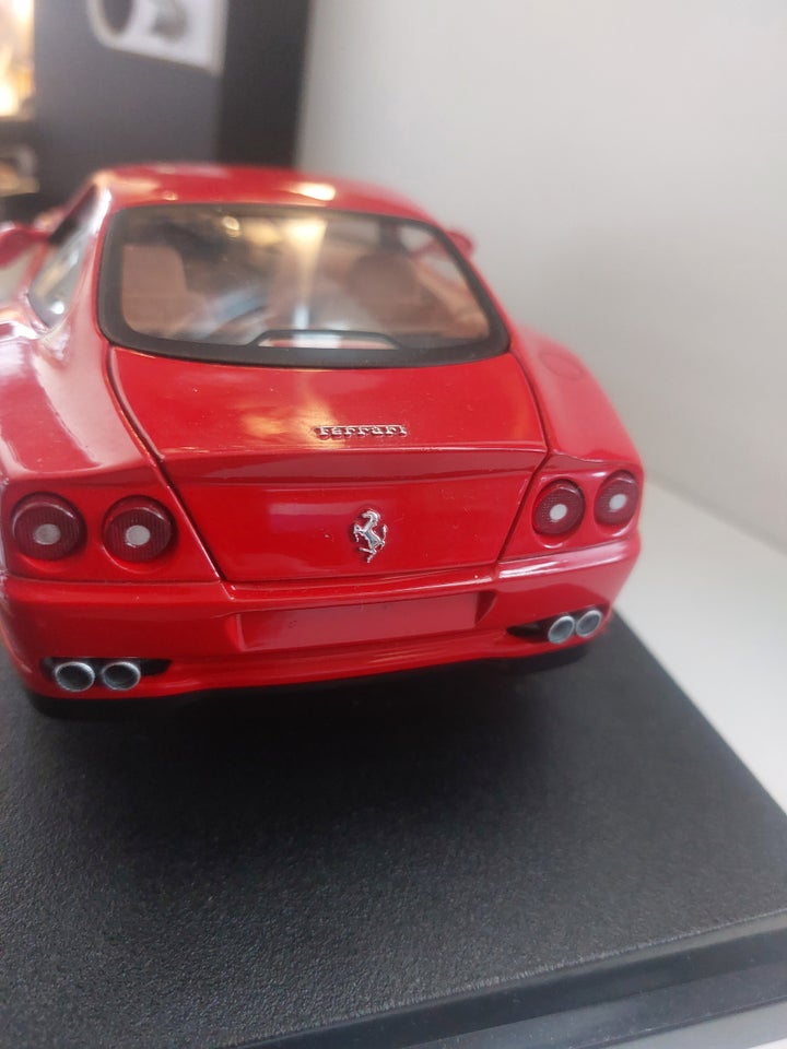 Modelbil, Hot wheels Ferrari 550,