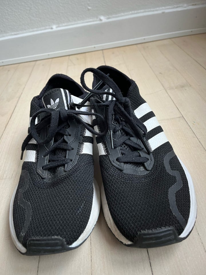 Sneakers, Adidas, str. 42