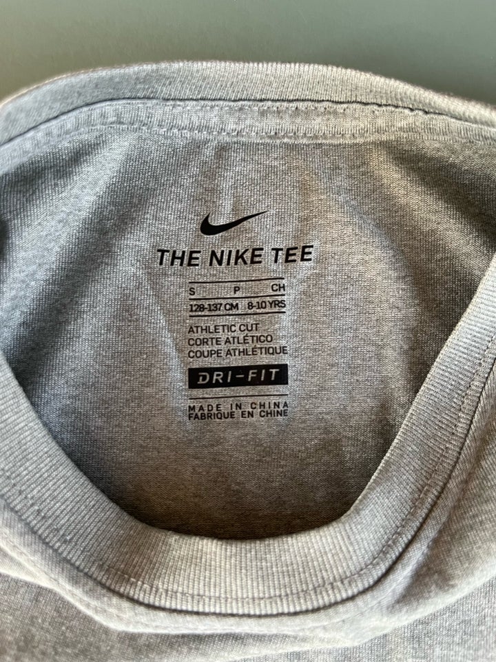 Sportstøj, T-shirt, Nike