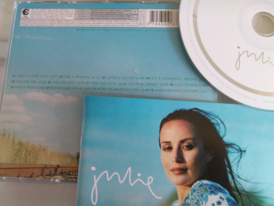 Julie: 2 CD'er stk 15 kr  pop