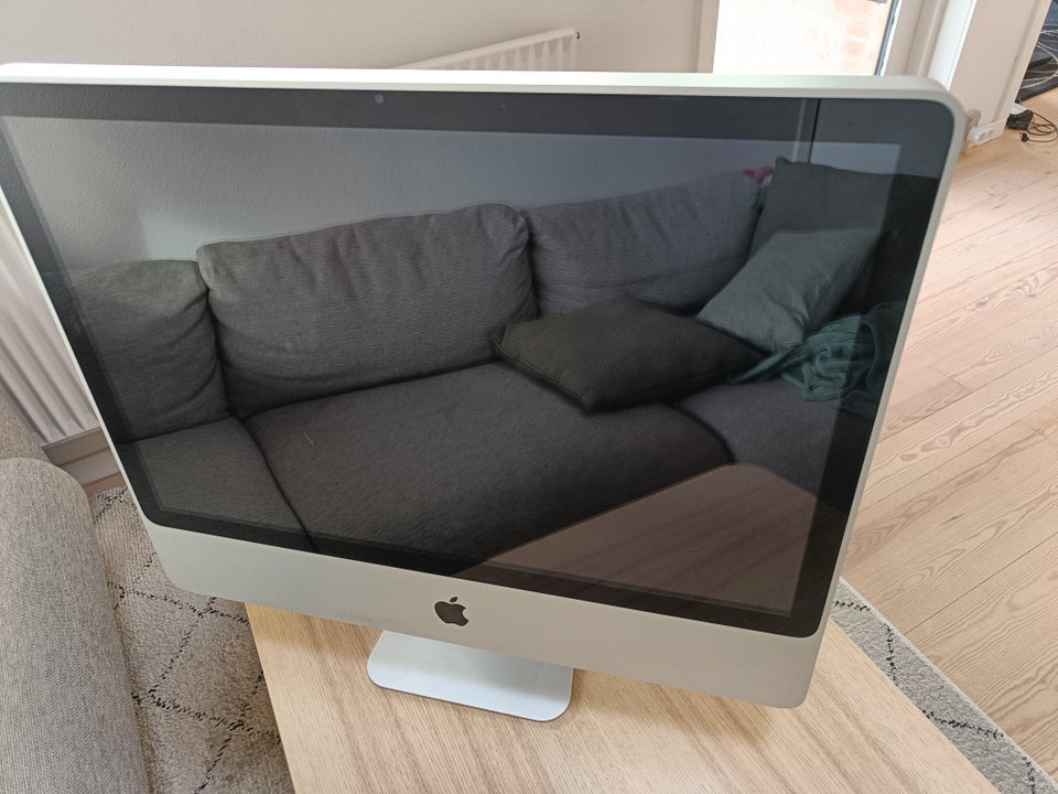 iMac, 24", primo 2009