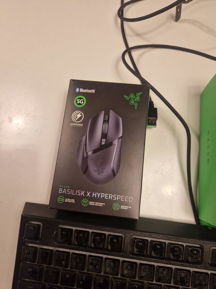 Razer udstyr, tilbehør, God