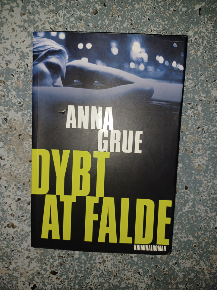 Dybt at falde, Anna Grue, genre: