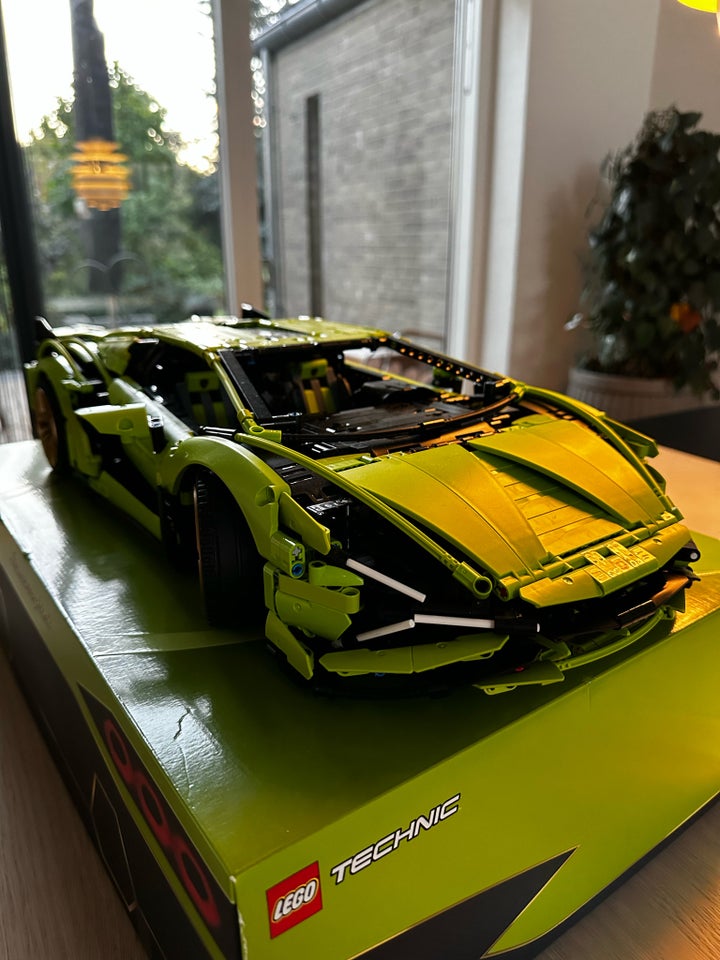 Lego Technic, 42115 Lamborghini