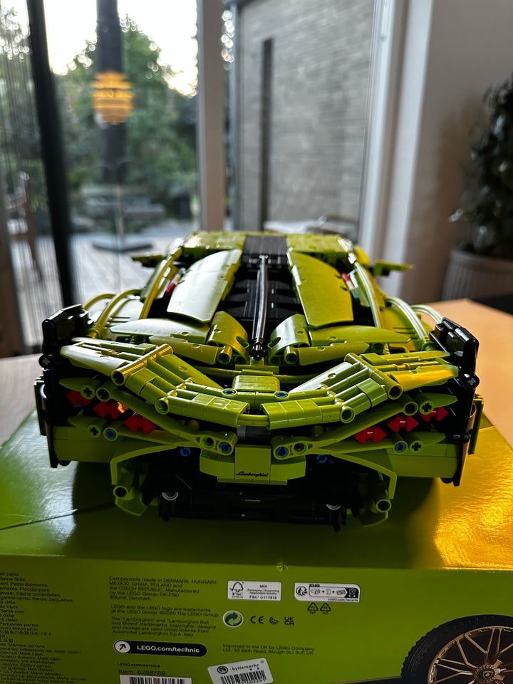 Lego Technic, 42115 Lamborghini