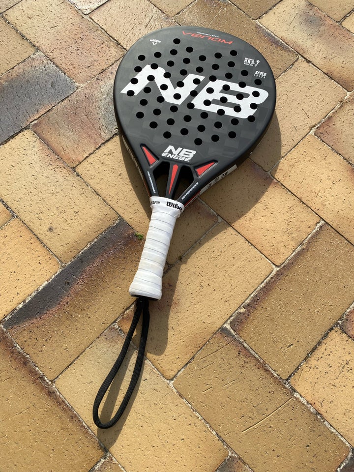 Padel bat, NB Enebe