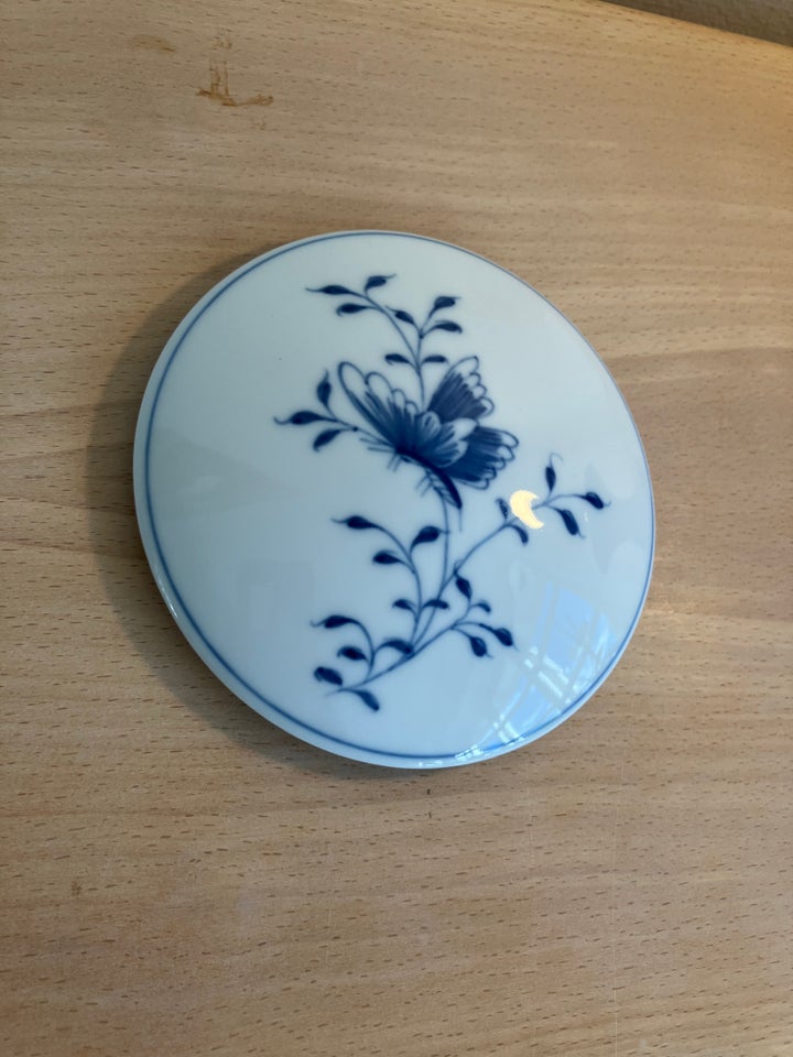 Porcelæn, sommerfuglestel låg ,