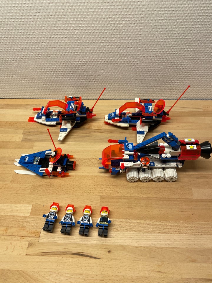 Lego Space, Ice planet 2002 lot