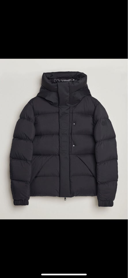 Dynejakke, str. M, Moncler