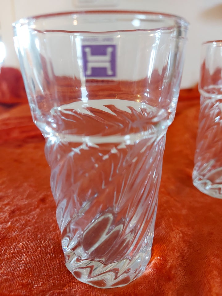 Glas 2 vandglas Hadeland