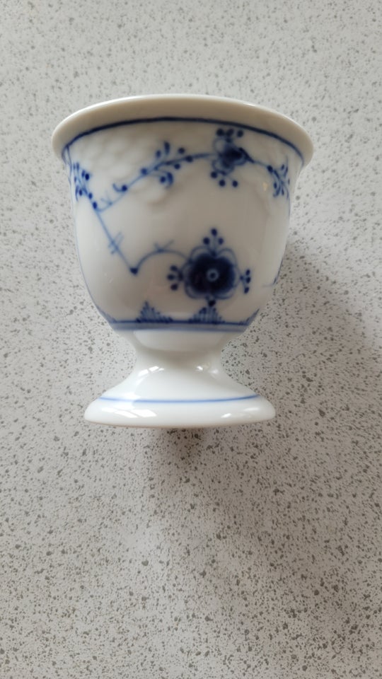 Porcelæn Æggebæger B og G 57