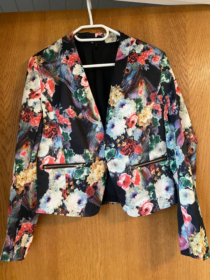 Blazer, str. 38, Rolypoly