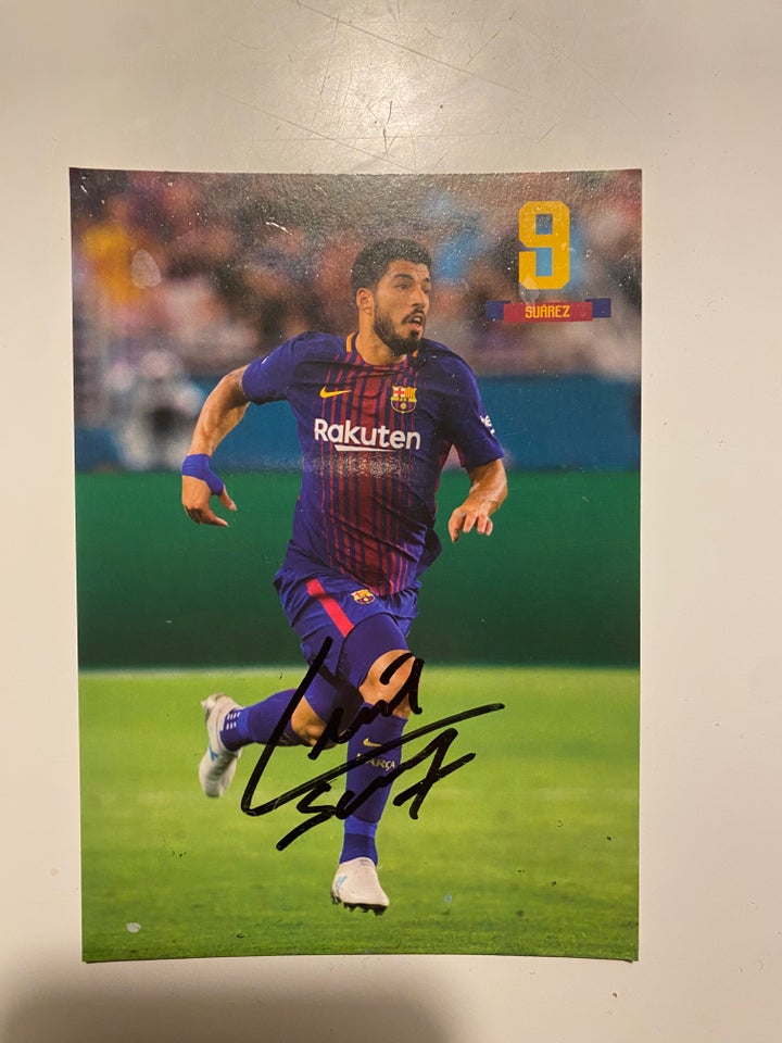 Fodboldtrøje, Suarez autograf