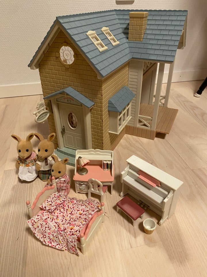 Sylvanian, Hus, familie og