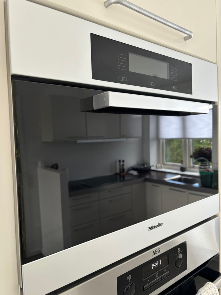 Ovn, Miele DG4080