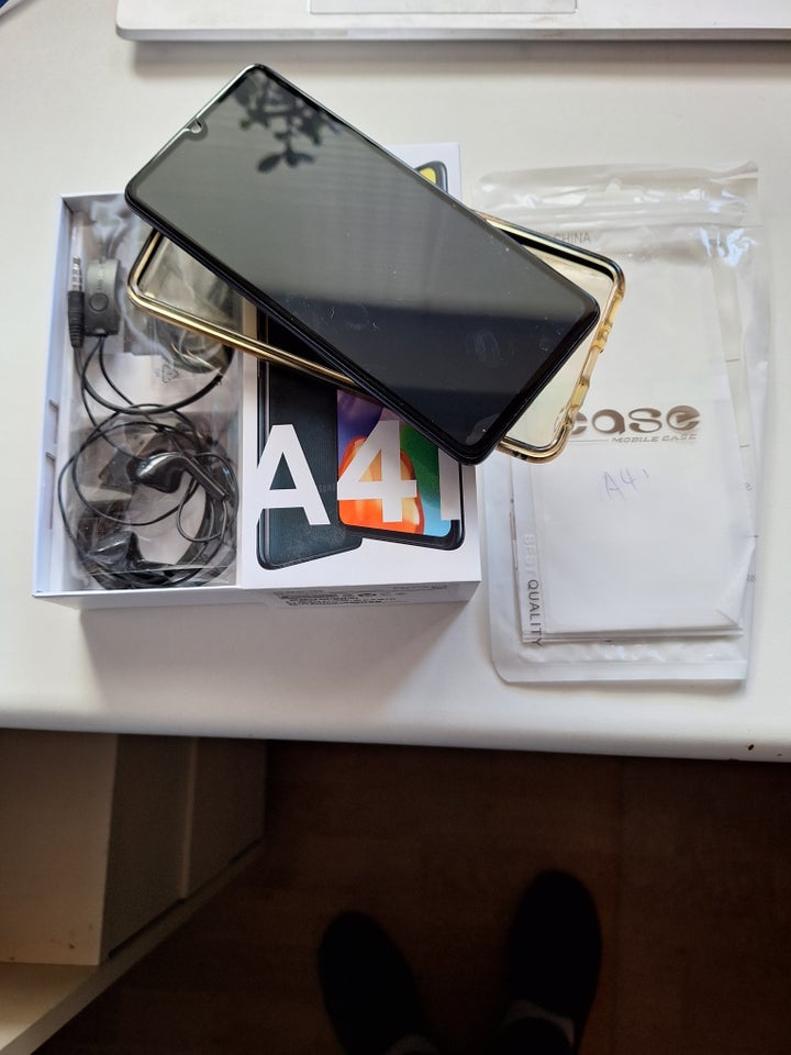 Samsung Galaxy A 41, 64 GB , Perfekt