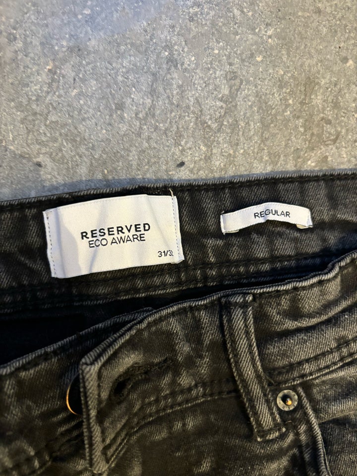 Jeans Reserved str 31