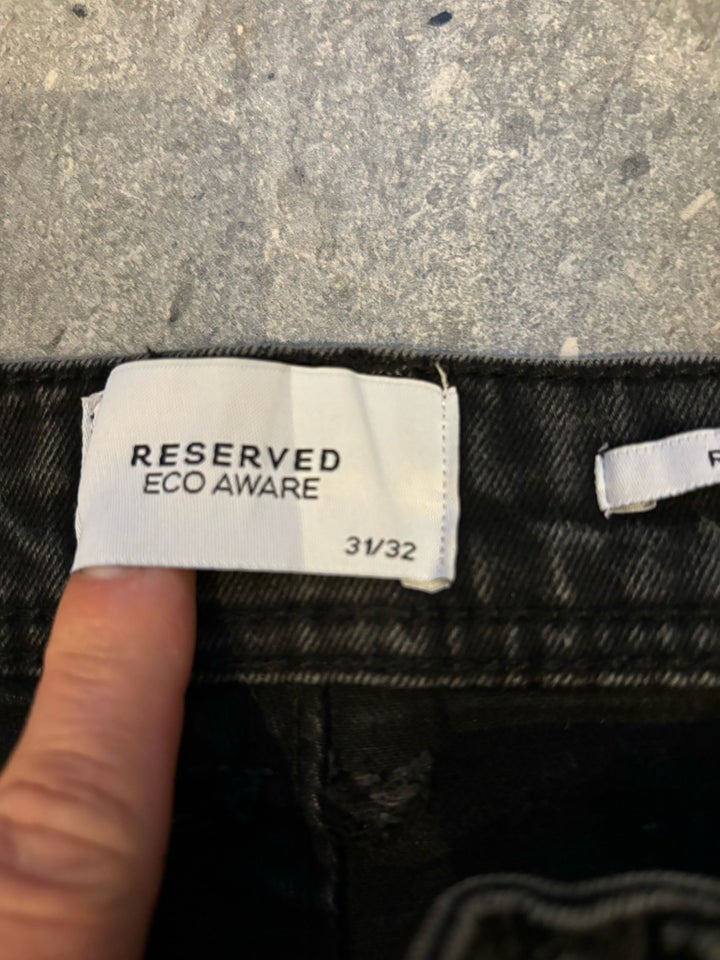 Jeans Reserved str 31