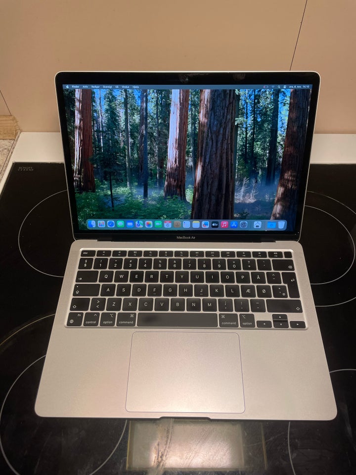 MacBook Air, 13” M1-Chip / 256 gb ssd