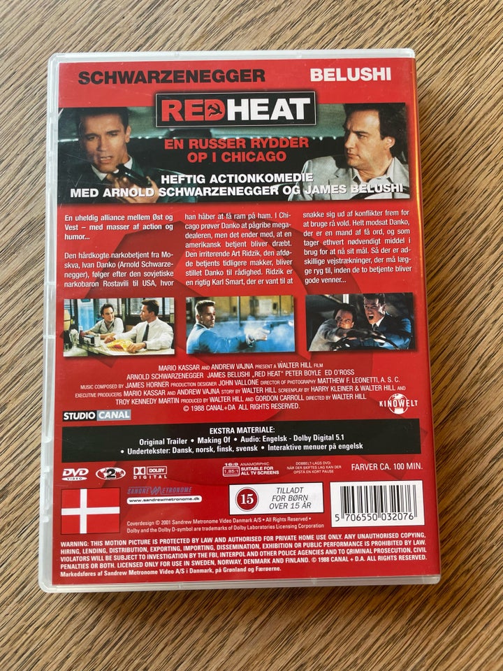 Red Heat - En Russer Rydder Op i