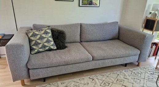 Sovesofa, DelfinSengecenter, b: