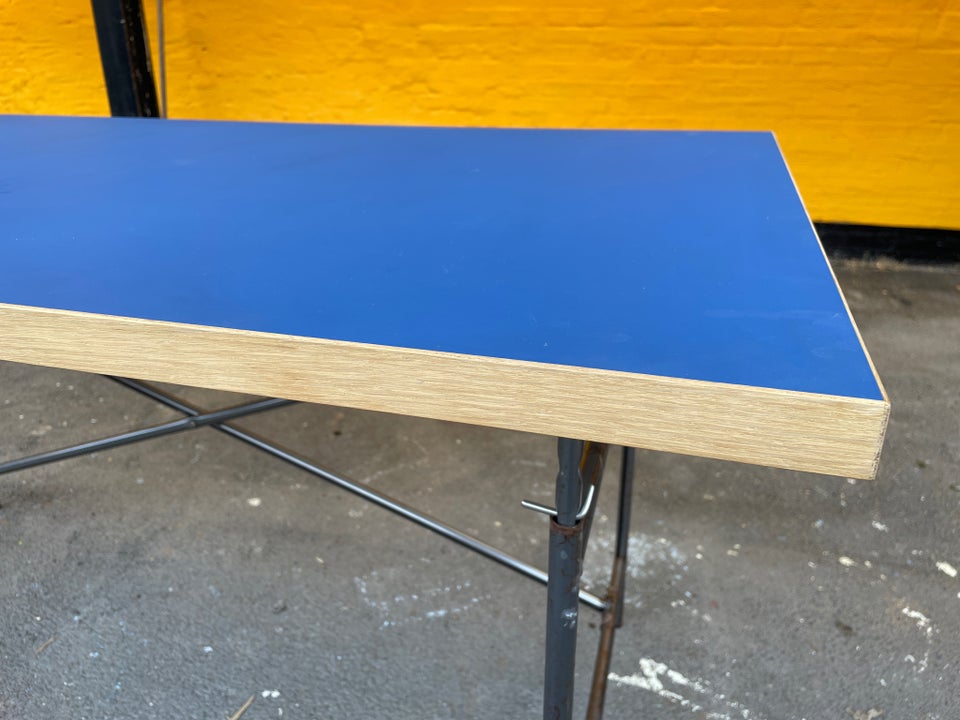 Anden arkitekt Eiermann 2 Table 