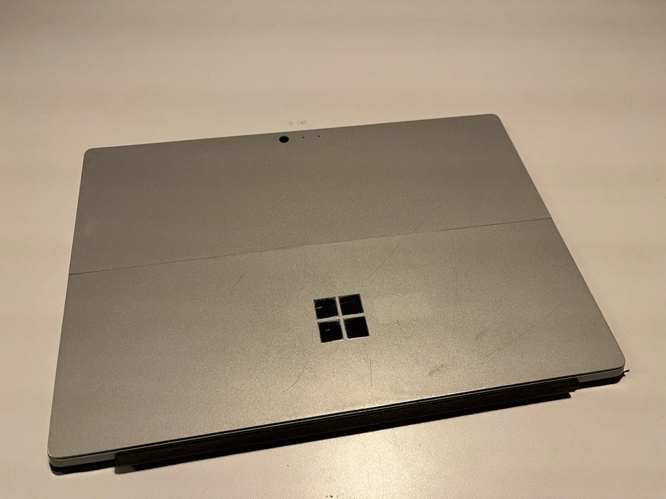 Microsoft Surface 4 pro , I7 GHz, 16