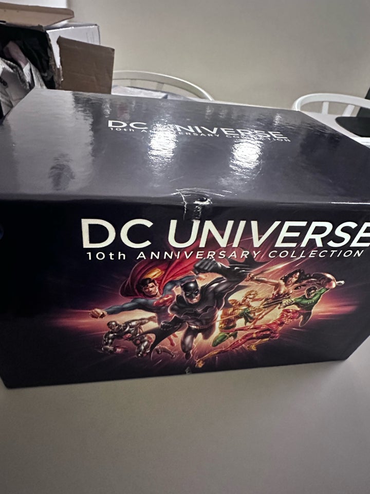 DC Universe 10 Anniversary