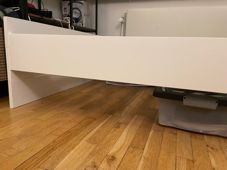 Elevationsseng, IKEA MALM, b: 140